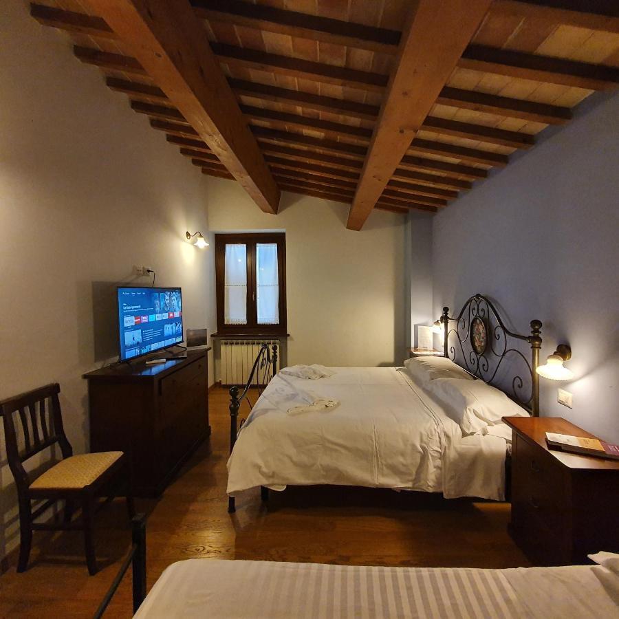 Pietra Maula Agriturismo Castelraimondo Dış mekan fotoğraf