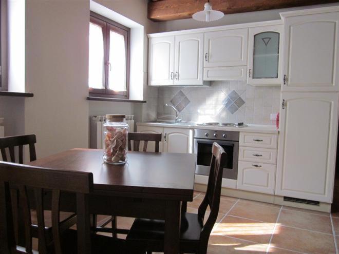 Pietra Maula Agriturismo Castelraimondo Oda fotoğraf