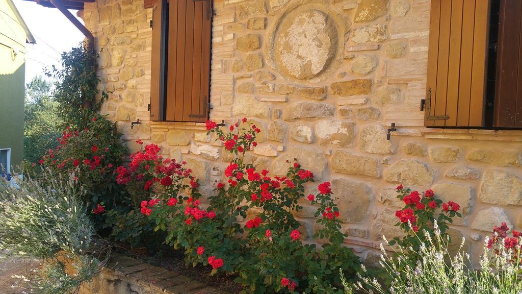 Pietra Maula Agriturismo Castelraimondo Dış mekan fotoğraf