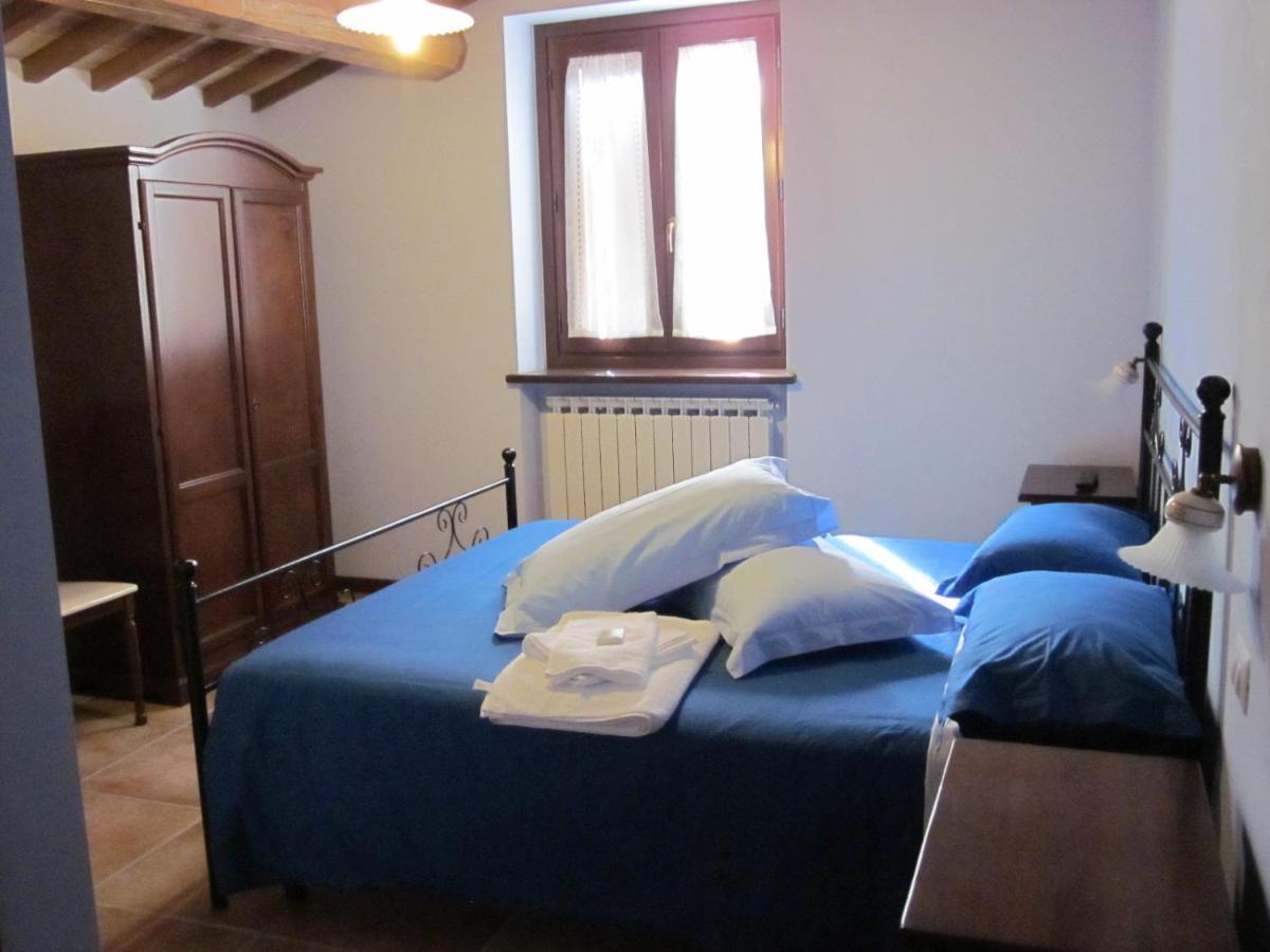 Pietra Maula Agriturismo Castelraimondo Oda fotoğraf